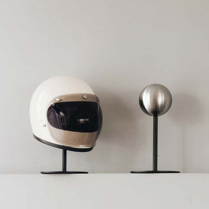 halley-helmet-stand